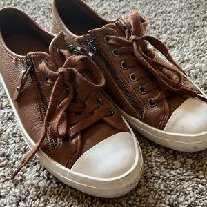 Coach shoes